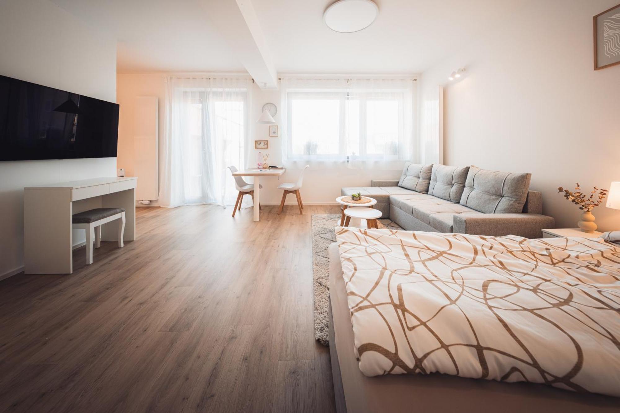Rezidence Sadova Zlin Apartment Exterior photo